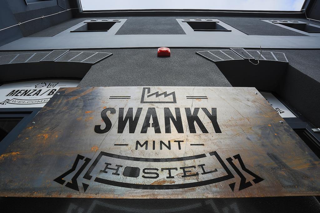 Stay Swanky Hostel Zagreb Exterior foto